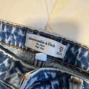 Abercrombie & Fitch High Rise Jeans